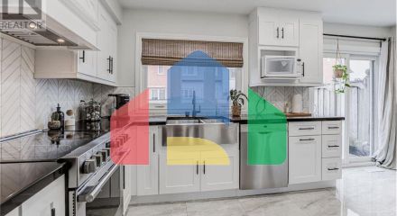 Residential - Single Family Home - Toronto, Canada - Canada