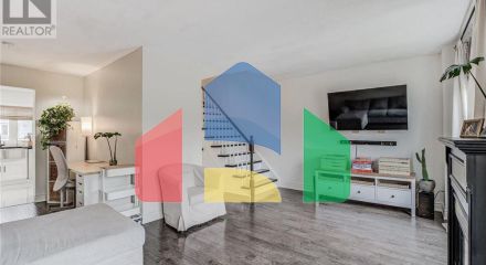 Residential - Single Family Home - Toronto, Canada - Canada