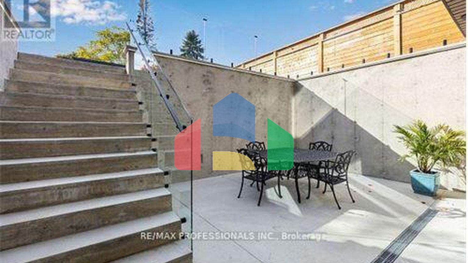 Residential - Multi-Family - Toronto, Canada - Canada