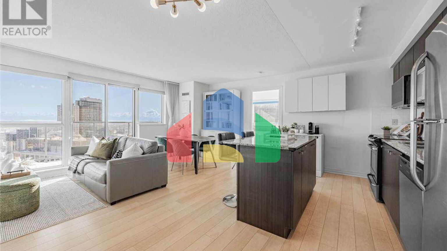 Residential - Condo/Apartment - Toronto, Canada - Canada