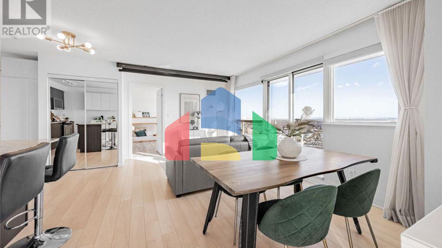 Residential - Condo/Apartment - Toronto, Canada - Canada