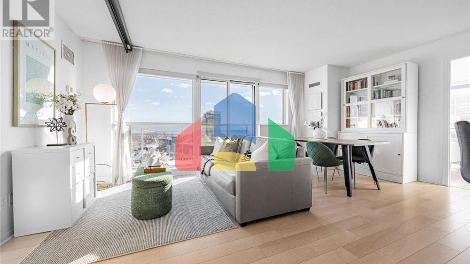 Residential - Condo/Apartment - Toronto, Canada - Canada