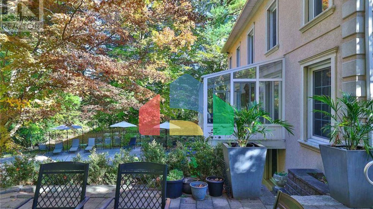 Residential - Single Family Home - Toronto, Canada - Canada