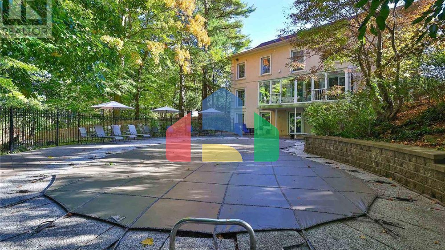 Residential - Single Family Home - Toronto, Canada - Canada