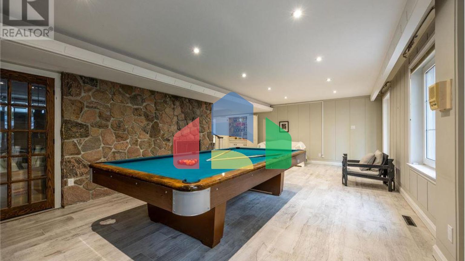 Residential - Single Family Home - Toronto, Canada - Canada