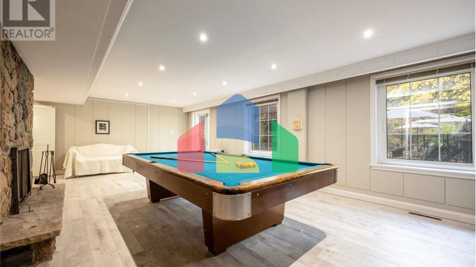 Residential - Single Family Home - Toronto, Canada - Canada