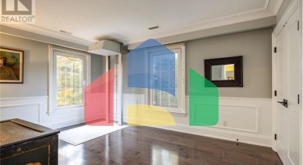 Residential - Single Family Home - Toronto, Canada - Canada