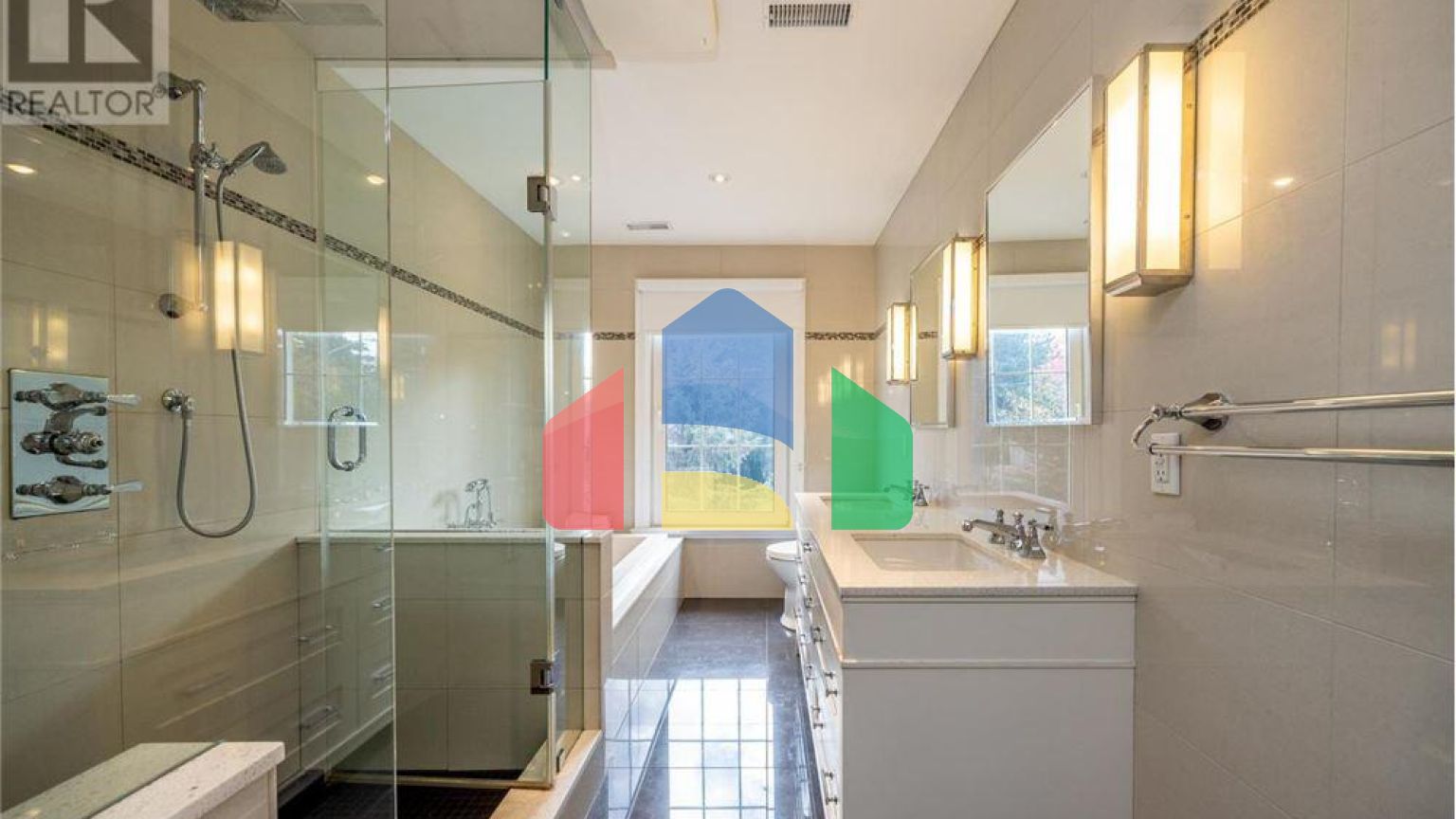 Residential - Single Family Home - Toronto, Canada - Canada