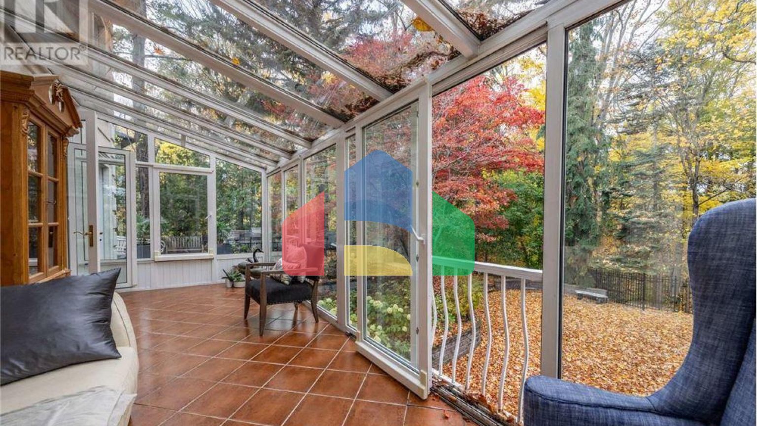 Residential - Single Family Home - Toronto, Canada - Canada