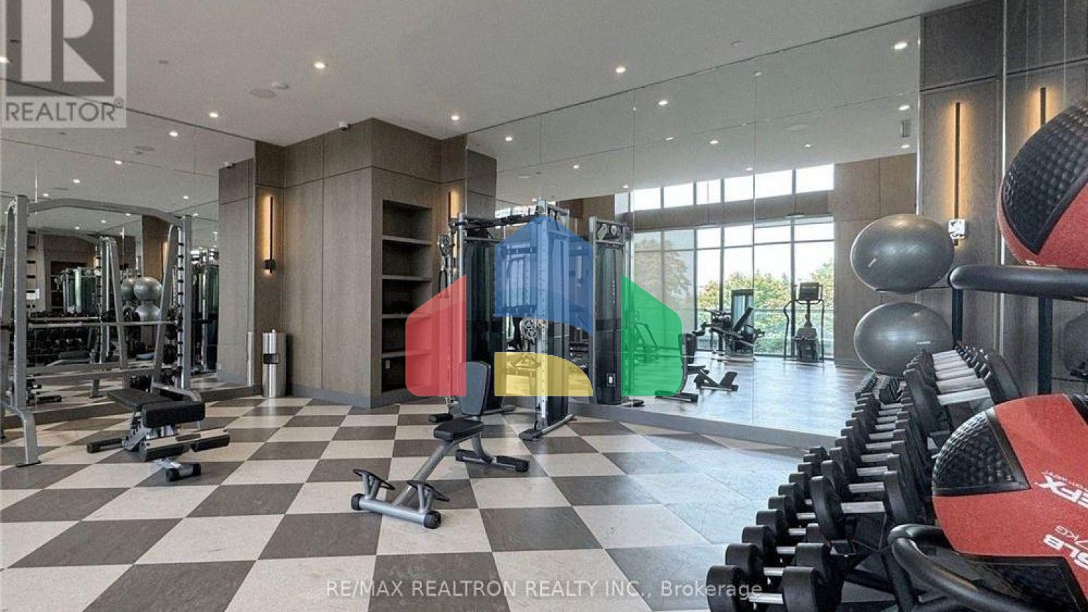 Residential - Condo/Apartment - Toronto, Canada - Canada