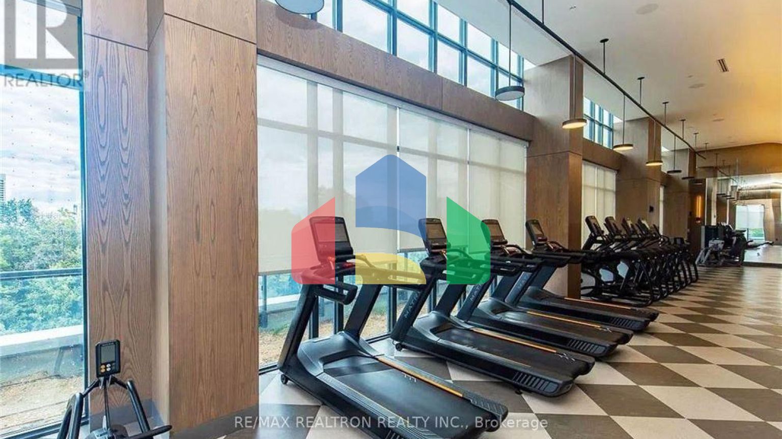 Residential - Condo/Apartment - Toronto, Canada - Canada