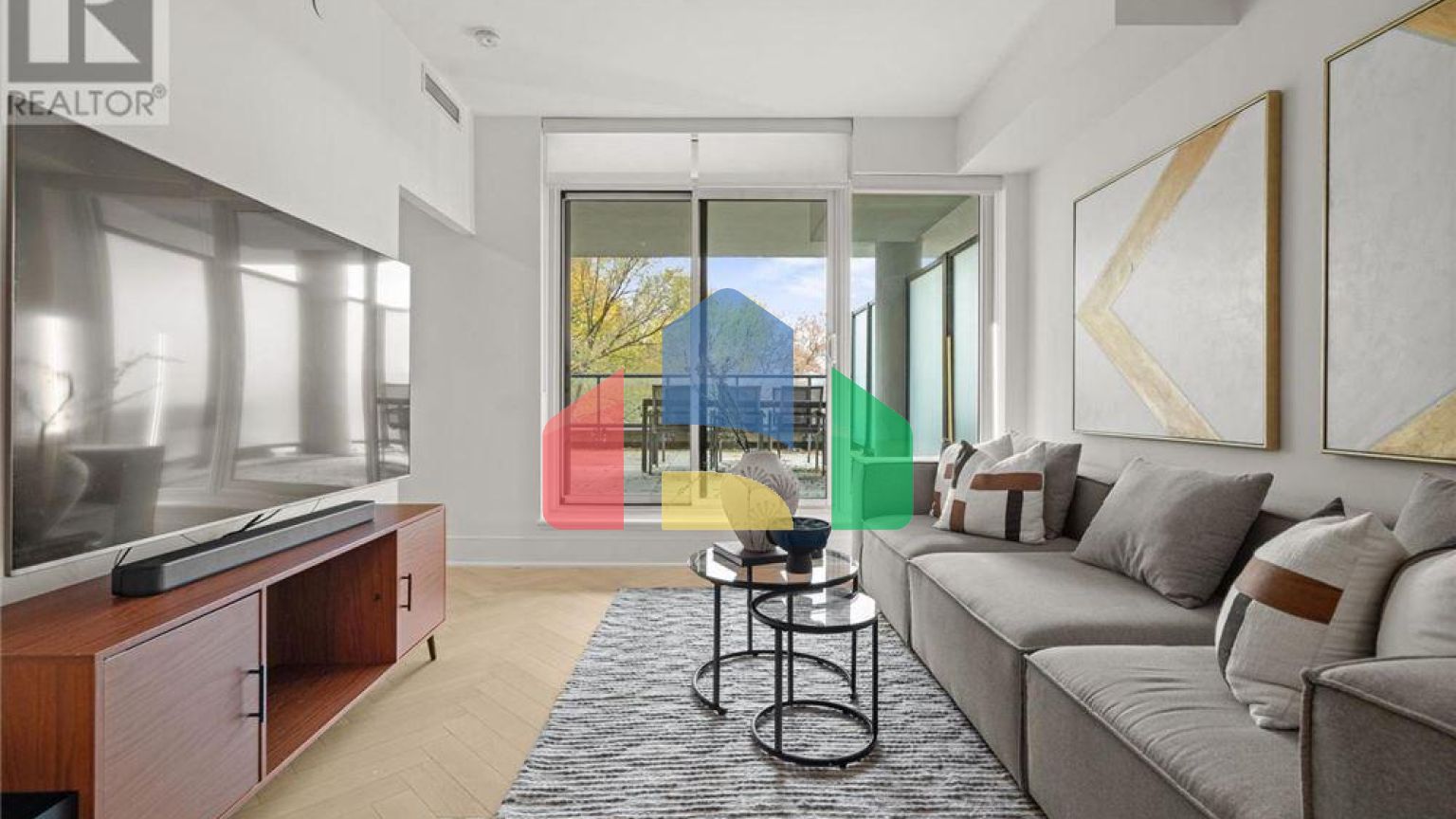 Residential - Condo/Apartment - Toronto, Canada - Canada