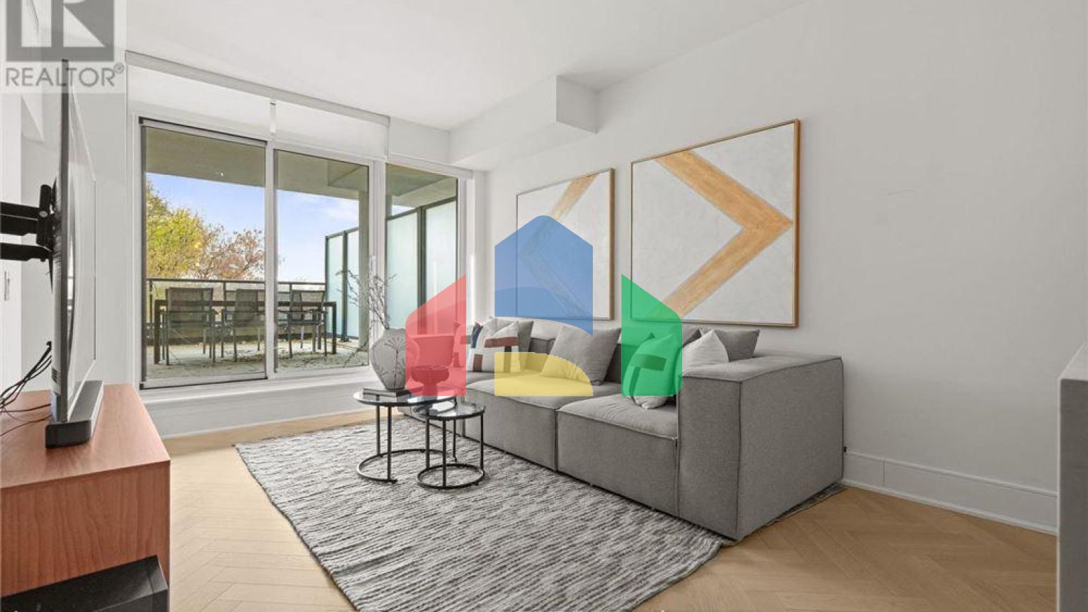 Residential - Condo/Apartment - Toronto, Canada - Canada