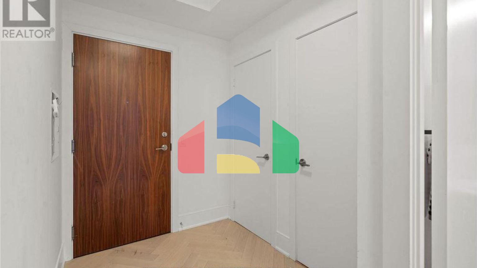 Residential - Condo/Apartment - Toronto, Canada - Canada