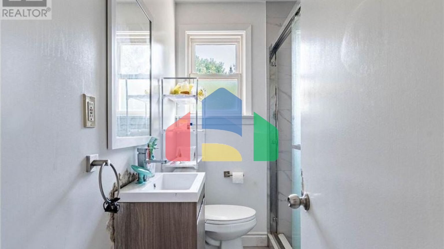 Residential - Single Family Home - Toronto, Canada - Canada