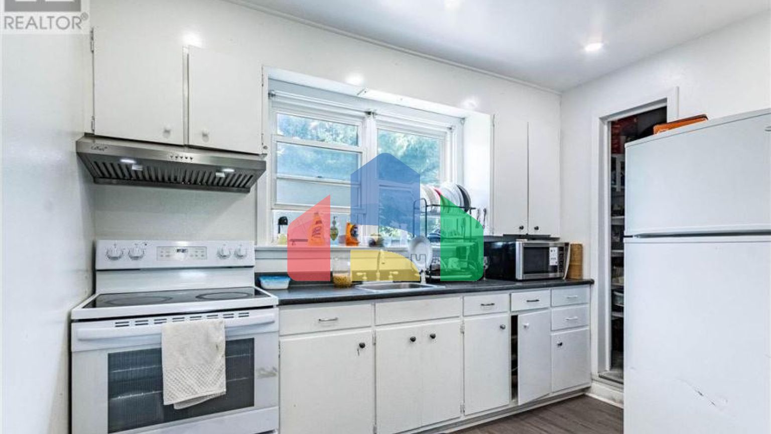 Residential - Single Family Home - Toronto, Canada - Canada