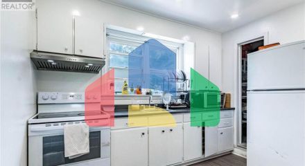 Residential - Single Family Home - Toronto, Canada - Canada