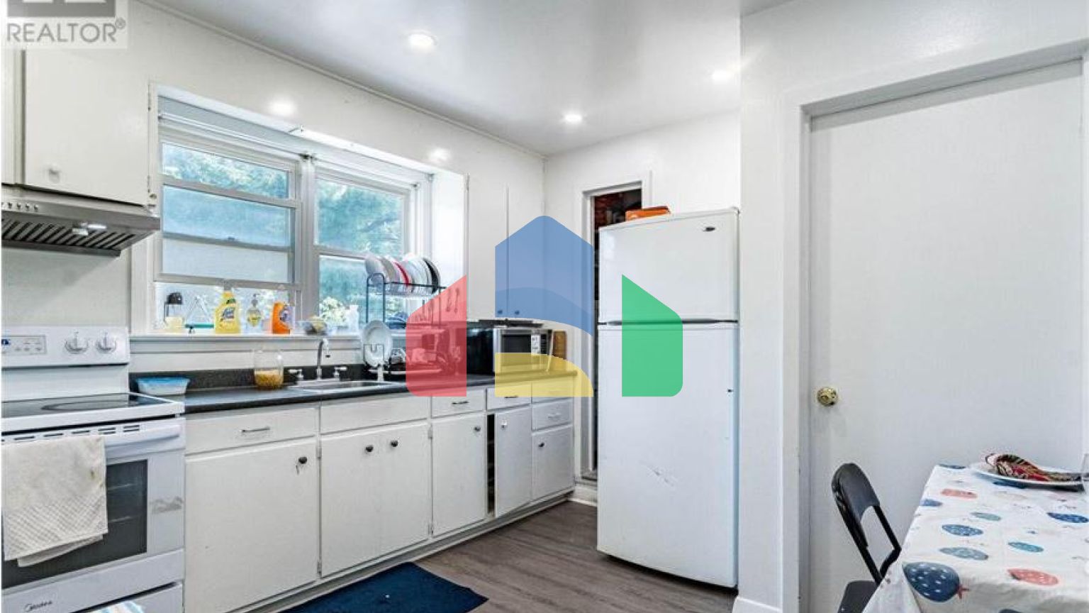 Residential - Single Family Home - Toronto, Canada - Canada