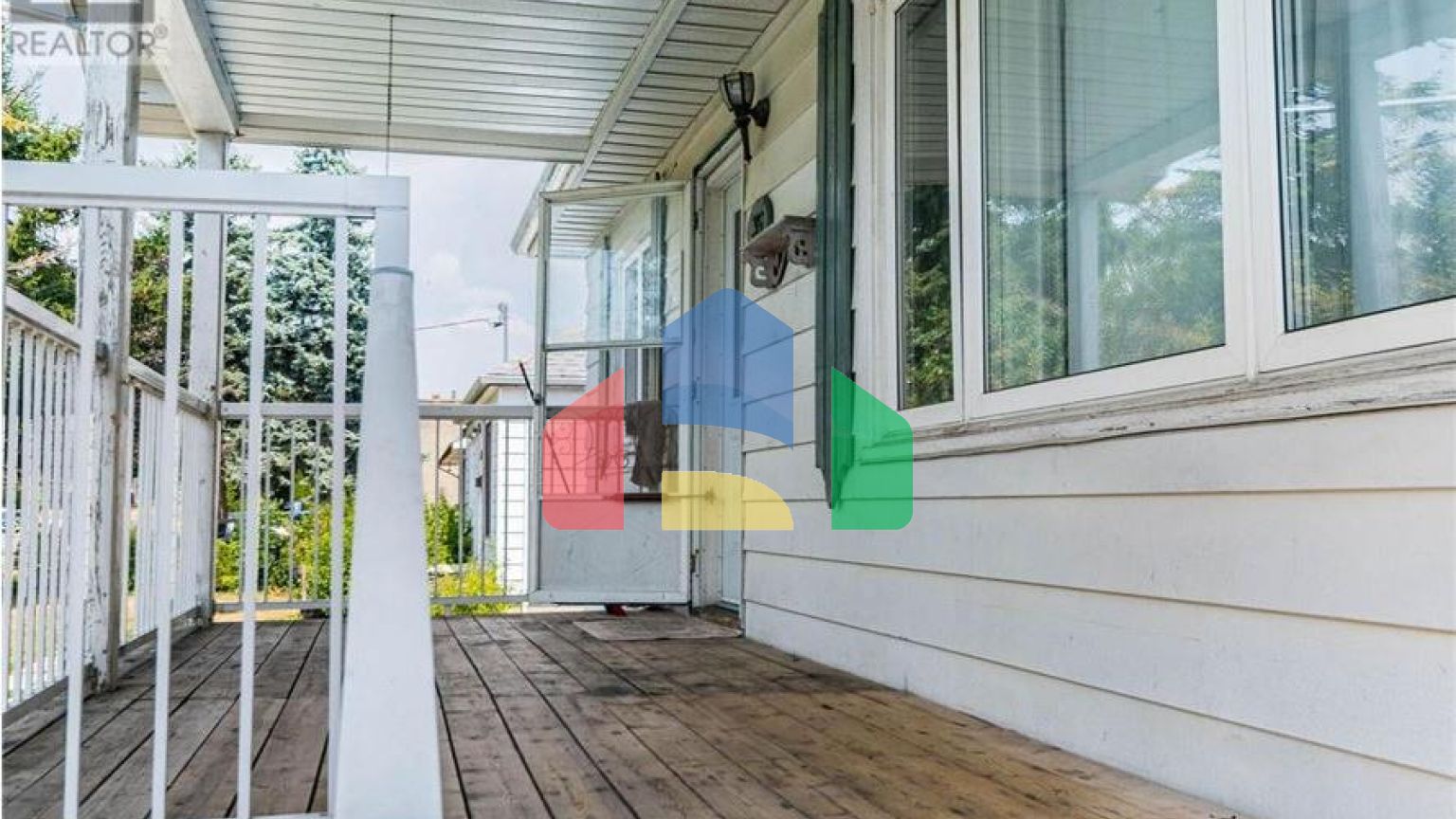 Residential - Single Family Home - Toronto, Canada - Canada