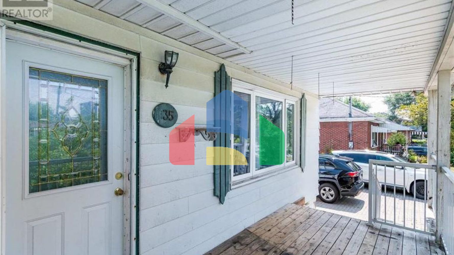 Residential - Single Family Home - Toronto, Canada - Canada