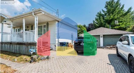 Residential - Single Family Home - Toronto, Canada - Canada