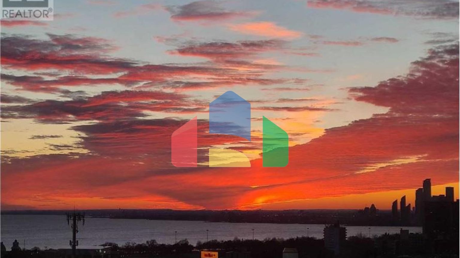 Residential - Single Family Home - Toronto, Canada - Canada