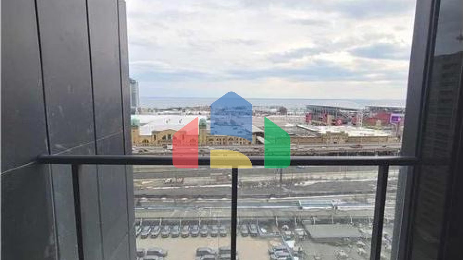 Residential - Single Family Home - Toronto, Canada - Canada