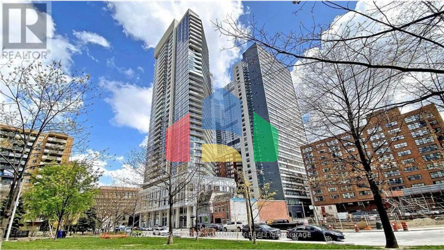 Residential - Single Family Home - Toronto, Canada - Canada