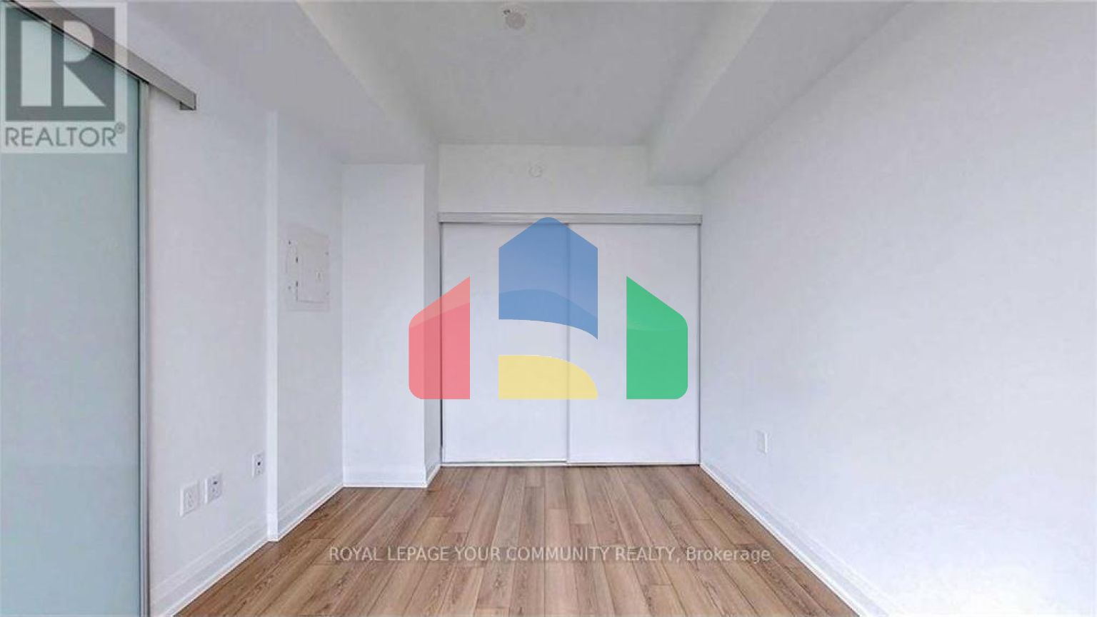 Residential - Single Family Home - Toronto, Canada - Canada