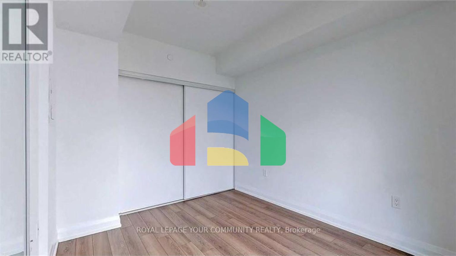 Residential - Single Family Home - Toronto, Canada - Canada