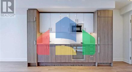 Residential - Single Family Home - Toronto, Canada - Canada