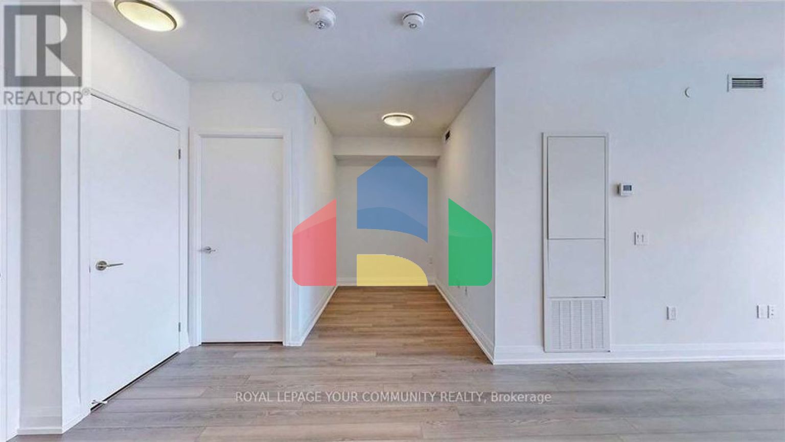 Residential - Single Family Home - Toronto, Canada - Canada