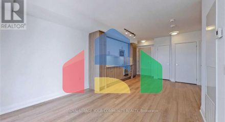 Residential - Single Family Home - Toronto, Canada - Canada