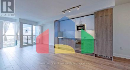 Residential - Single Family Home - Toronto, Canada - Canada