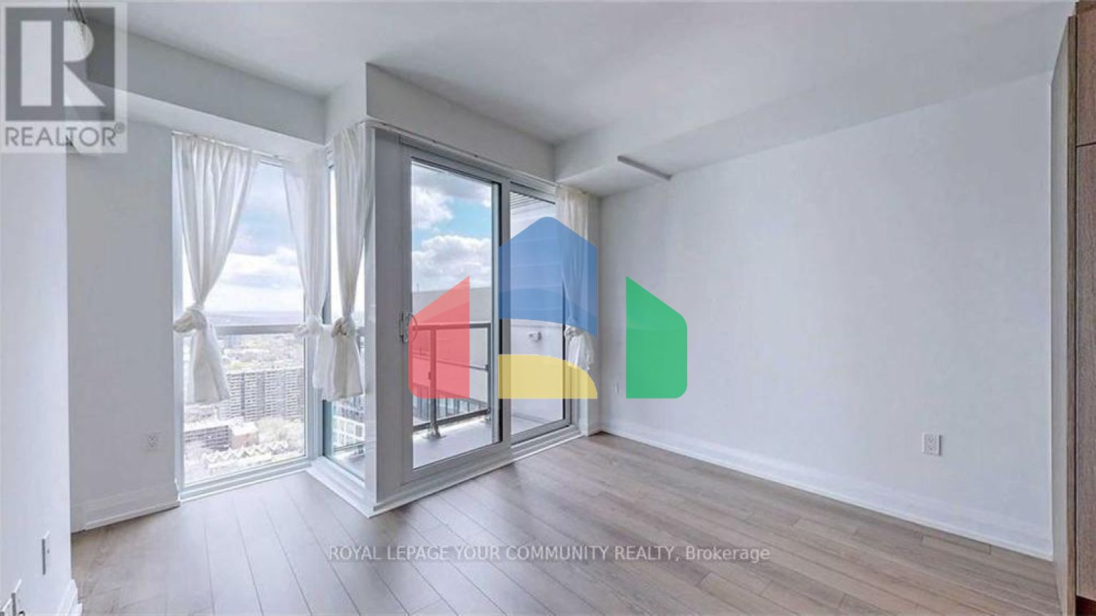 Residential - Single Family Home - Toronto, Canada - Canada