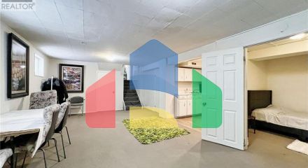 Residential - Single Family Home - Toronto, Canada - Canada