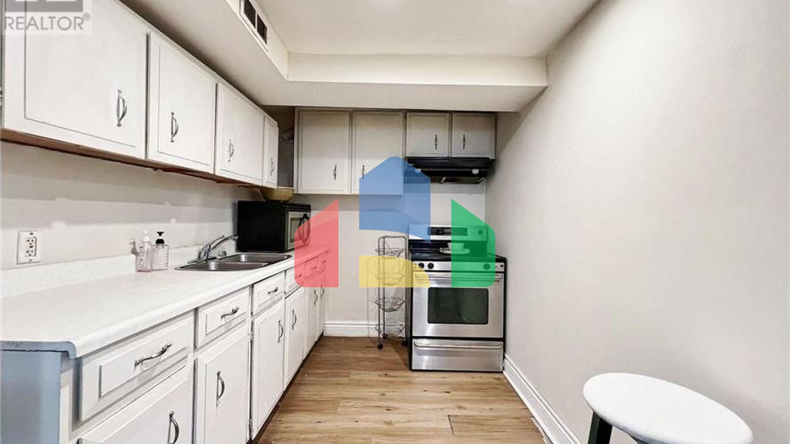 Residential - Single Family Home - Toronto, Canada - Canada