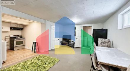 Residential - Single Family Home - Toronto, Canada - Canada