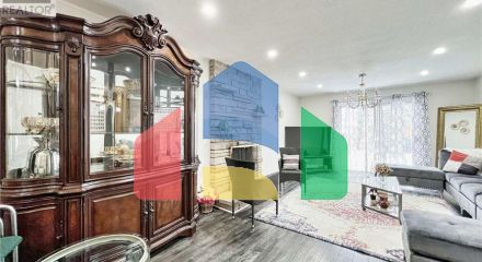 Residential - Single Family Home - Toronto, Canada - Canada