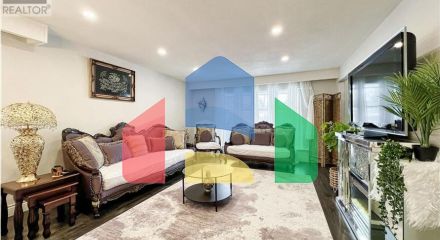 Residential - Single Family Home - Toronto, Canada - Canada