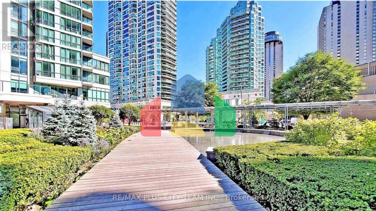 Residential - Single Family Home - Toronto, Canada - Canada