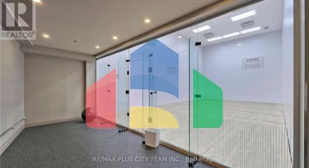 Residential - Single Family Home - Toronto, Canada - Canada