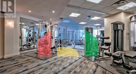 Residential - Single Family Home - Toronto, Canada - Canada