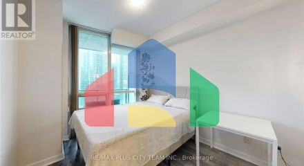 Residential - Single Family Home - Toronto, Canada - Canada