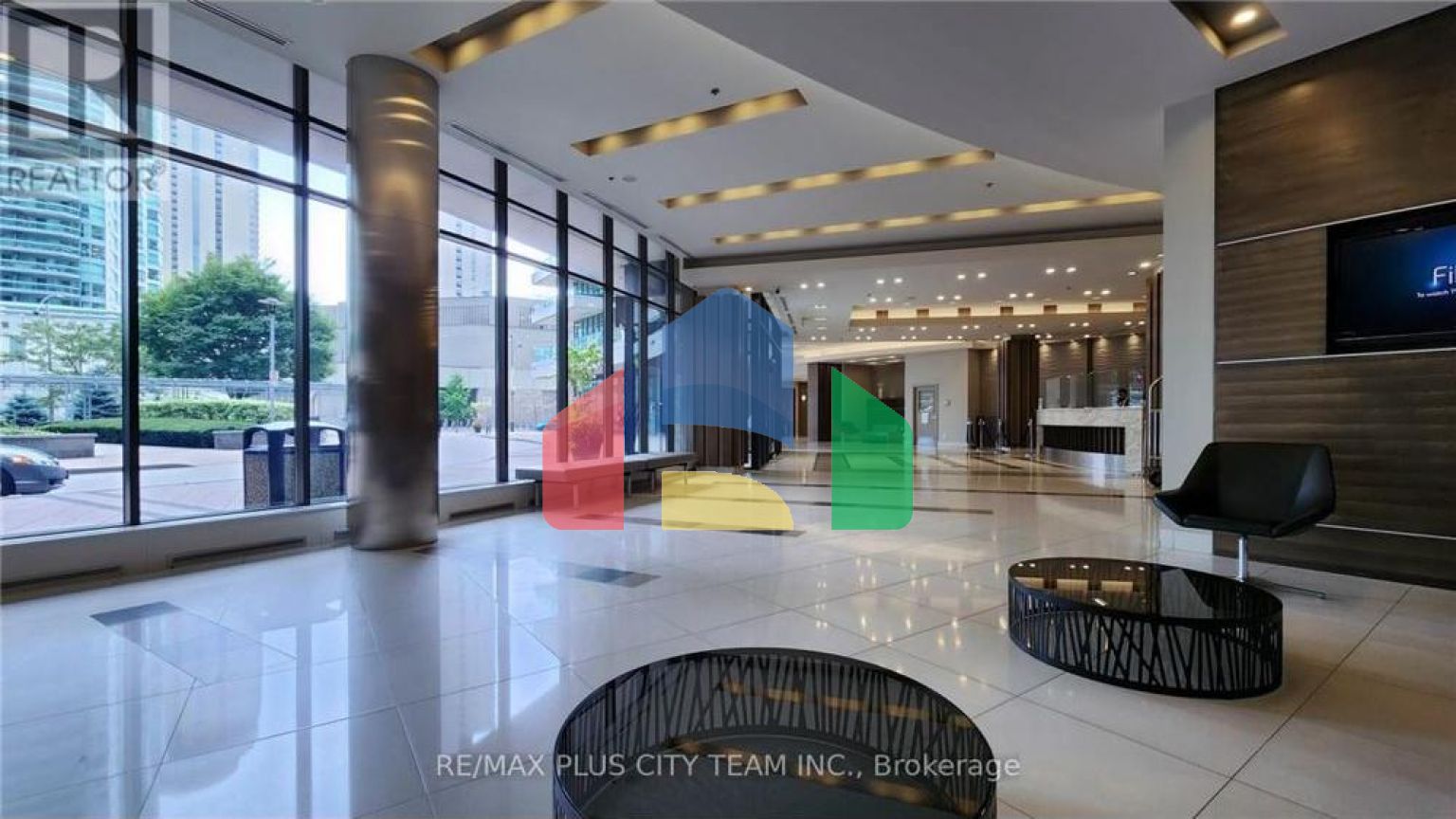 Residential - Single Family Home - Toronto, Canada - Canada