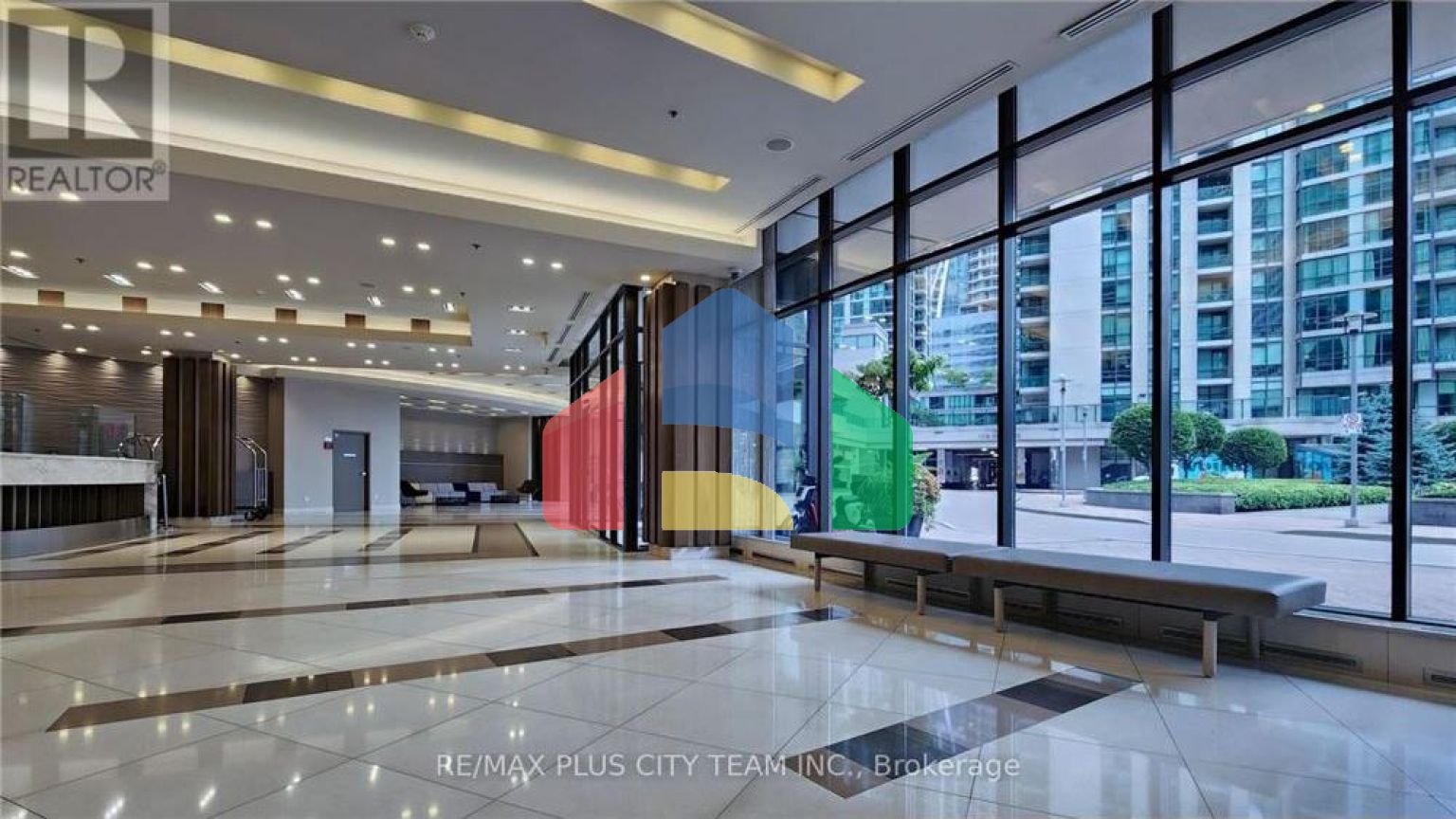 Residential - Single Family Home - Toronto, Canada - Canada