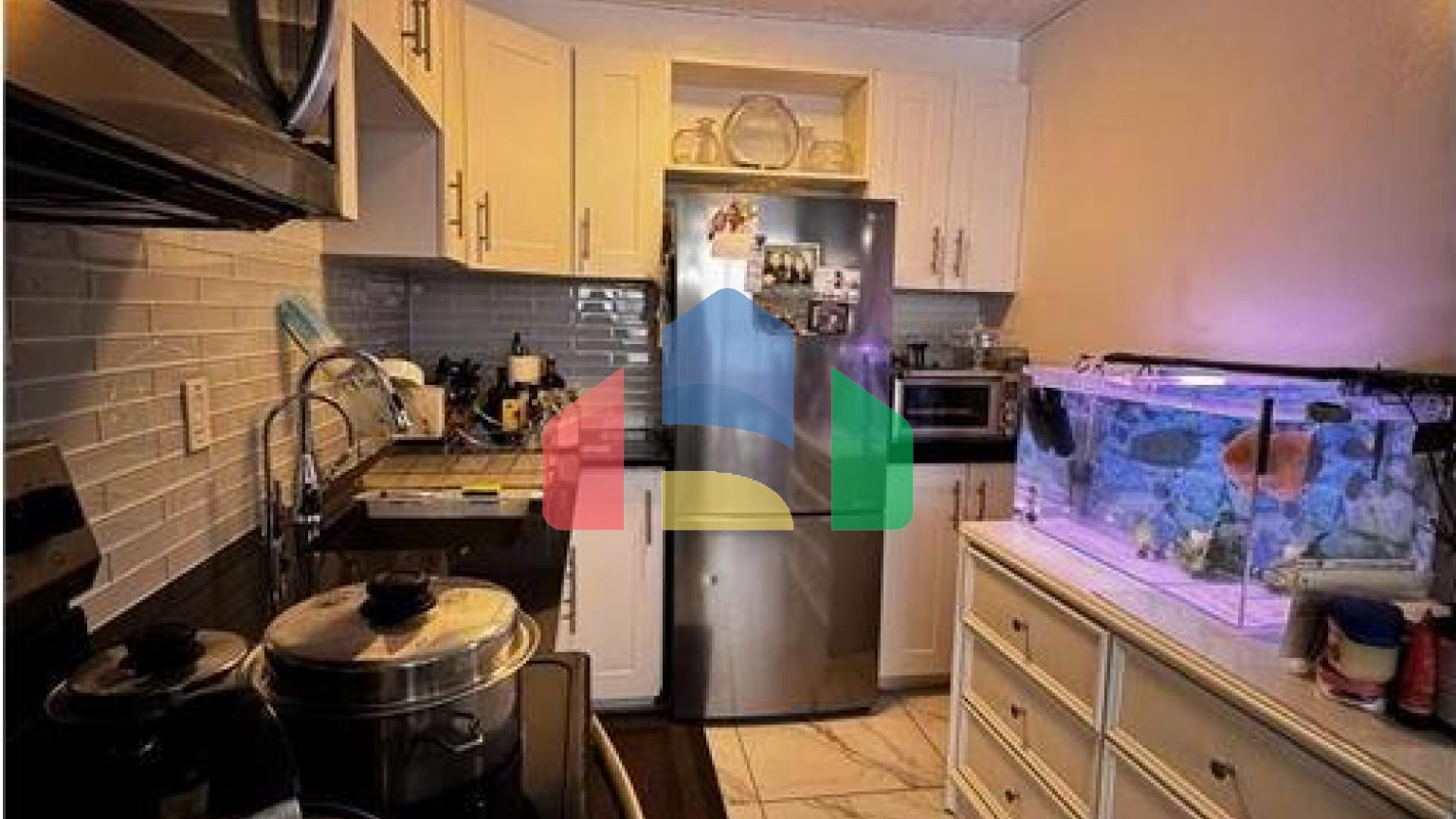 Residential - Single Family Home - Toronto, Canada - Canada