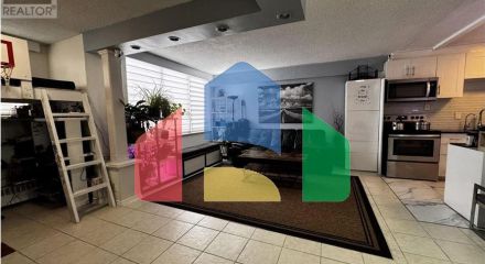 Residential - Single Family Home - Toronto, Canada - Canada