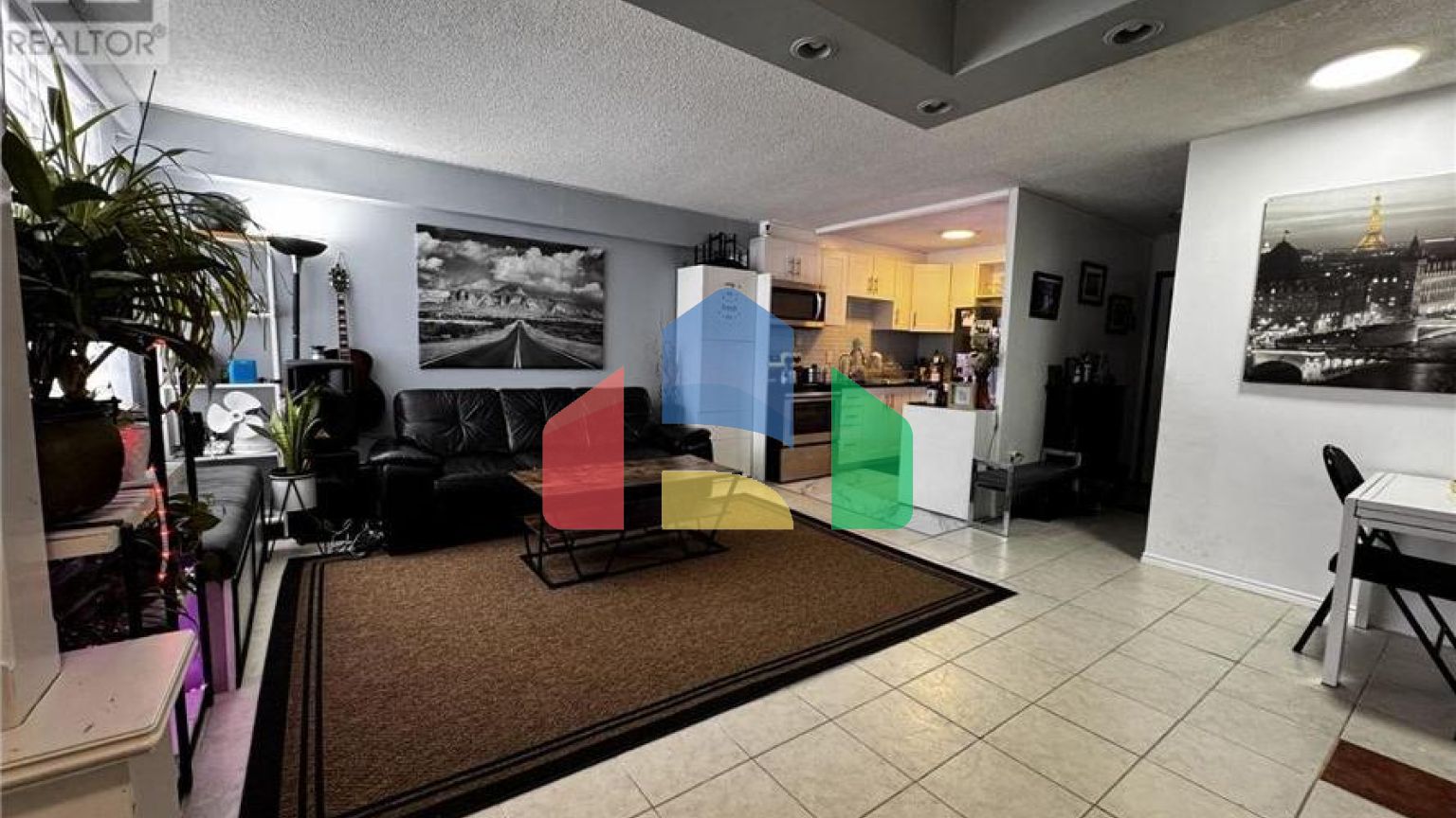 Residential - Single Family Home - Toronto, Canada - Canada