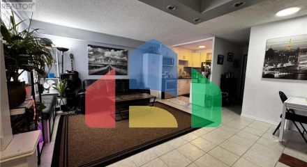 Residential - Single Family Home - Toronto, Canada - Canada